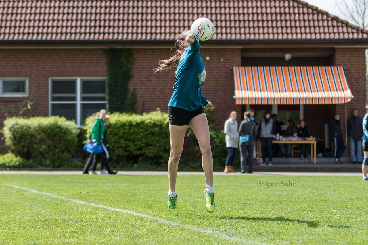 Bild 198 - Faustball Frauen Wiemersdorf